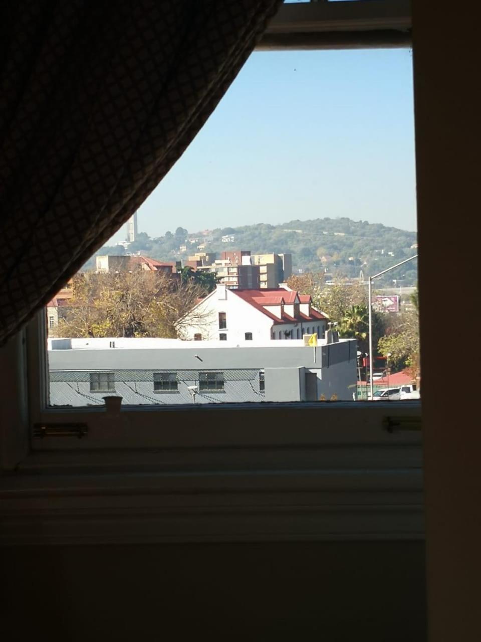 Victoria Hotel Pretoria-Noord Esterno foto